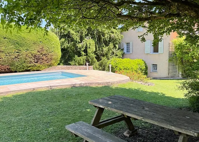 Le Cocon De 度假居 *